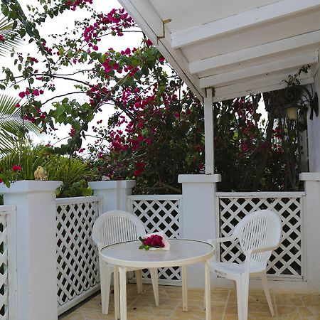 Dunmore Town Tingum Village Hotel מראה חיצוני תמונה