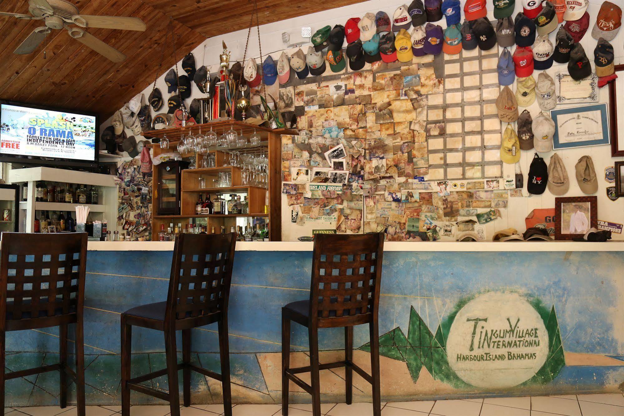 Dunmore Town Tingum Village Hotel מראה חיצוני תמונה