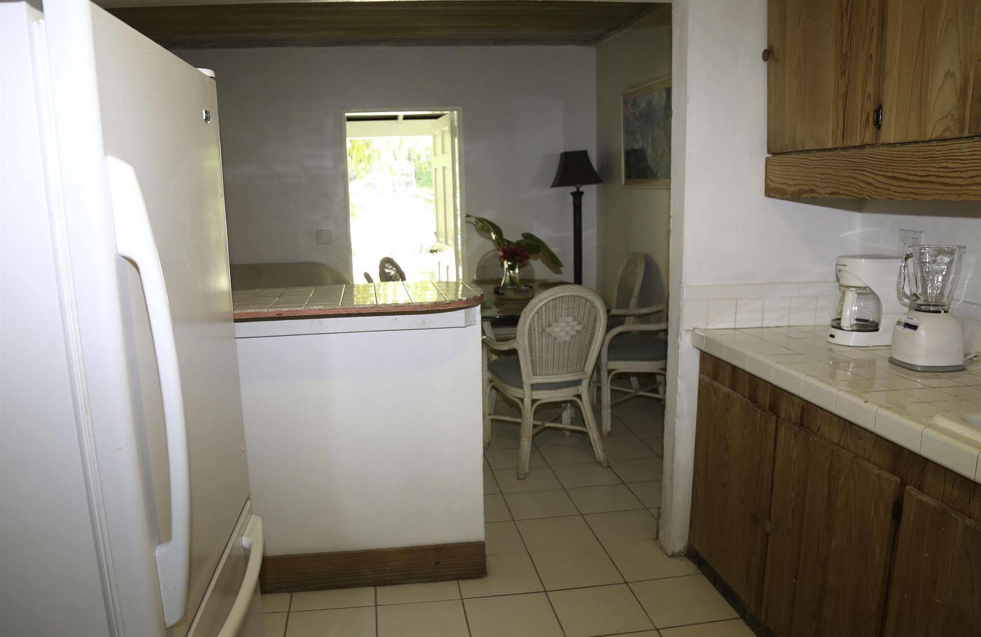 Dunmore Town Tingum Village Hotel מראה חיצוני תמונה